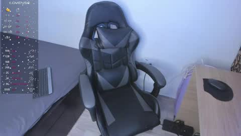lizycarter online show from April 2026 09:54:01 PM