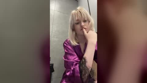 Lizzy online show from August 2026 07:00:02 AM