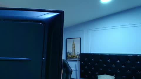 Lizz  online show from January 2025 11:21:02 AM