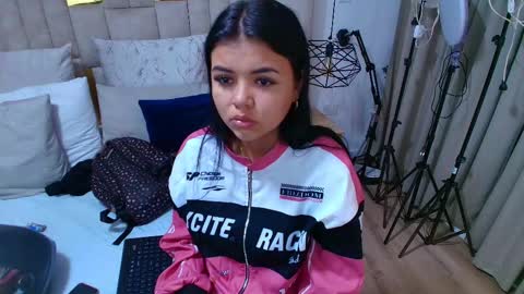 Lizz  online show from October 2025 11:44:02 AM