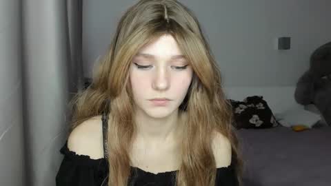 lizza_a online show from March 2026 08:48:01 PM