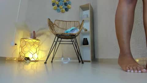 Lizza  online show from December 2025 12:11:02 PM