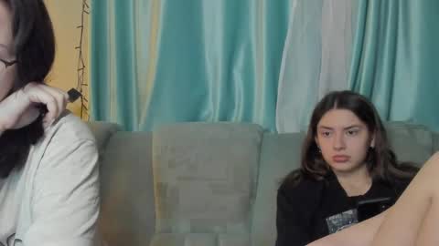 lizzi_muur online show from January 2025 08:48:01 PM