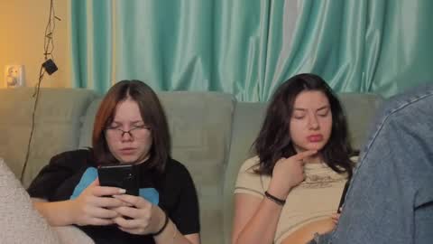 lizzi_muur online show from January 2025 04:41:01 PM