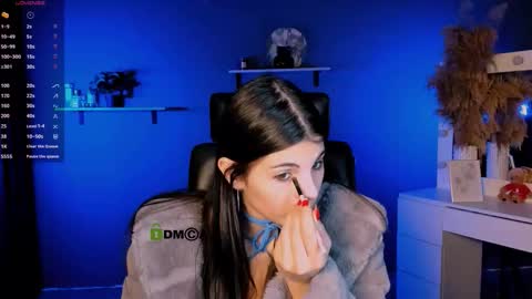 Snapshot of lizzie_boom chatting on October 2025 08:02:02 AM lizzie_boom online show from October 2025 08:02:02 AM