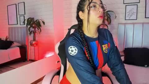  Lizzie  online show from February 2026 12:01:02 PM