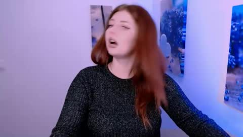 Lizzy3 online show from September 2025 07:06:02 PM