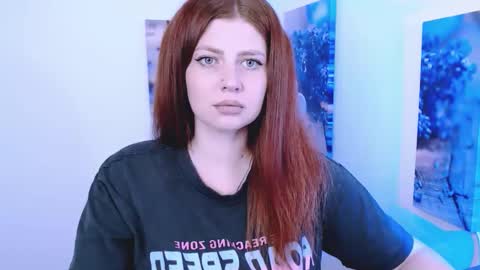 Lizzy3 online show from October 2025 12:17:02 PM