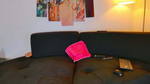 Liz  online show from January 2025 05:34:01 AM