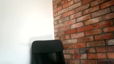Snapshot of lllukasssxxx chatting on June 2026 10:43:02 AM lllukasssxxx online show from June 2026 10:43:02 AM