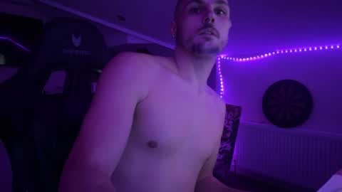 Snapshot of lm270820 chatting on June 2026 12:24:01 AM lm270820 online show from June 2026 12:24:01 AM
