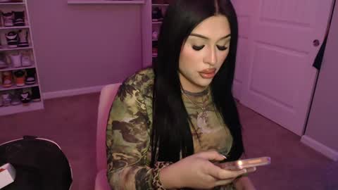 lo_cakez online show from October 2025 05:41:01 AM