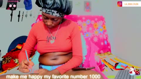 Snapshot of loaisisadaams chatting on February 2025 11:59:02 PM loaisisAdamss online show from February 2025 11:59:02 PM