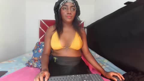 Snapshot of loaisisadaams chatting on January 2026 01:33:01 AM loaisisAdamss online show from January 2026 01:33:01 AM