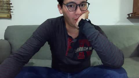 Snapshot of lobomx19 chatting on February 2025 01:41:01 AM Lobo online show from February 2025 01:41:01 AM