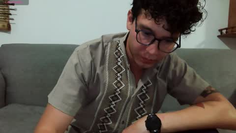 Snapshot of lobomx19 chatting on March 2025 02:03:01 AM Lobo online show from March 2025 02:03:01 AM