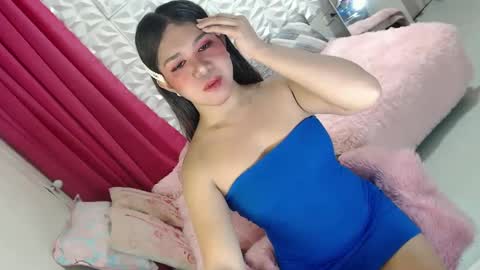 Thea online show from February 2025 08:41:02 PM