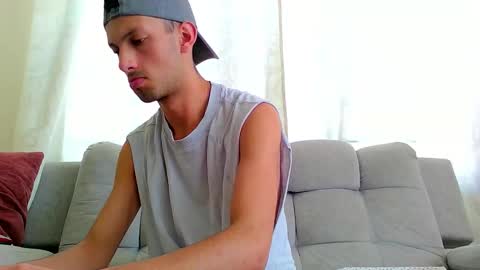 logaan_grey online show from November 2025 04:18:02 PM