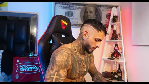 logan_hugh8 online show from February 2025 03:45:02 AM