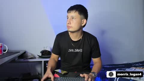 Logan morris online show from February 2025 04:48:02 AM