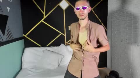 Logan Rogers online show from October 2025 05:23:02 PM