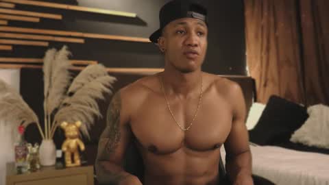 logan_varela online show from January 2025 01:43:02 AM