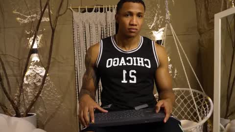 logan_varela online show from September 2025 12:27:02 PM