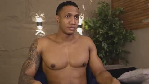 logan_varela online show from December 2025 12:23:02 PM