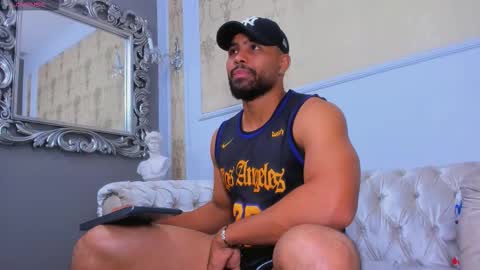 Snapshot of logansimmons chatting on September 2025 02:35:01 AM U can call me Logan online show from September 2025 02:35:01 AM