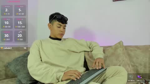 logantwink18 online show from November 2025 01:21:02 PM