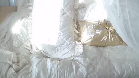 Lilu online show from November 2025 07:31:02 AM