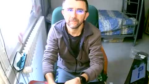 Snapshot of lokoum39 chatting on December 2024 08:55:01 AM lokoum39 online show from December 2024 08:55:01 AM