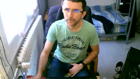 Snapshot of lokoum39 chatting on January 2025 01:58:01 PM lokoum39 online show from January 2025 01:58:01 PM