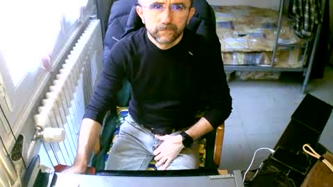 Snapshot of lokoum39 chatting on January 2025 10:19:01 AM lokoum39 online show from January 2025 10:19:01 AM