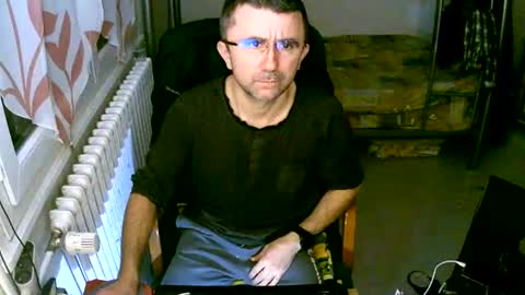 Snapshot of lokoum39 chatting on February 2025 06:59:01 PM lokoum39 online show from February 2025 06:59:01 PM