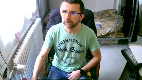 Snapshot of lokoum39 chatting on February 2025 10:15:02 AM lokoum39 online show from February 2025 10:15:02 AM