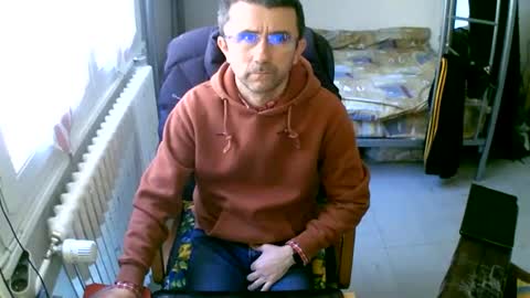 Snapshot of lokoum39 chatting on March 2025 12:55:01 PM lokoum39 online show from March 2025 12:55:01 PM