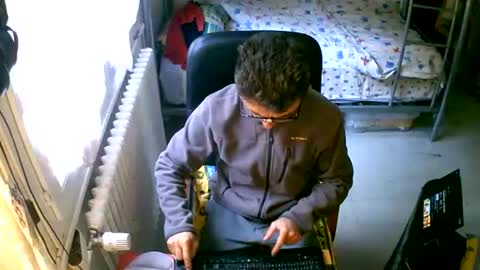 Snapshot of lokoum39 chatting on October 2025 08:25:01 AM lokoum39 online show from October 2025 08:25:01 AM