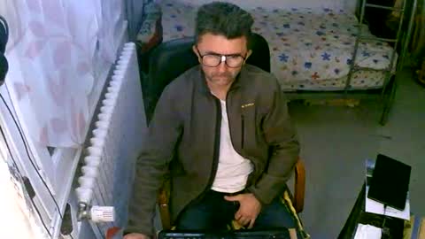 Snapshot of lokoum39 chatting on October 2025 05:25:02 PM lokoum39 online show from October 2025 05:25:02 PM