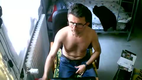 Snapshot of lokoum39 chatting on October 2025 11:32:02 AM lokoum39 online show from October 2025 11:32:02 AM