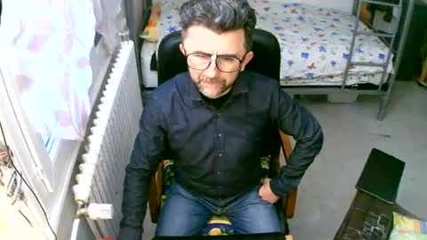 Snapshot of lokoum39 chatting on February 2026 04:38:02 PM lokoum39 online show from February 2026 04:38:02 PM