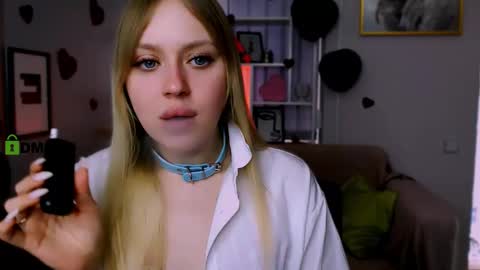 Snapshot of lola_grey1 chatting on February 2025 11:02:02 AM Lola online show from February 2025 11:02:02 AM