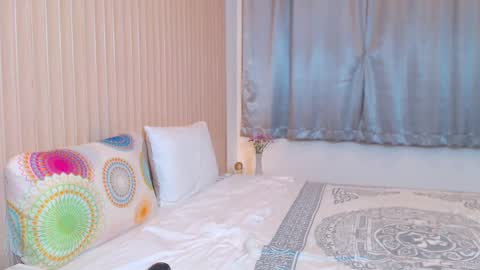 Snapshot of lolaaelita chatting on December 2024 03:22:02 PM Lola online show from December 2024 03:22:02 PM