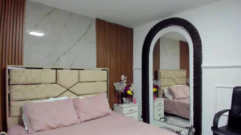 Snapshot of lolaangellx chatting on May 2026 08:06:01 PM Lola Angel online show from May 2026 08:06:01 PM