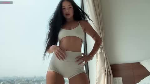 Lola online show from April 2026 03:55:01 AM