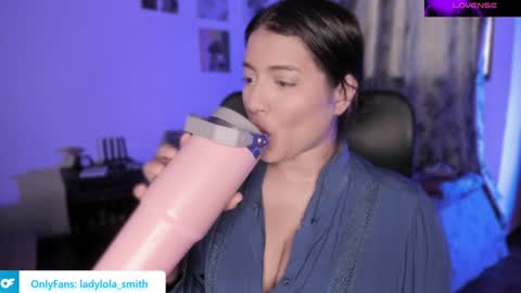 lolaasmith_21 online show from December 2024 08:47:02 PM