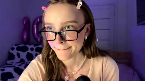 lolaatate online show from March 2026 07:57:01 PM