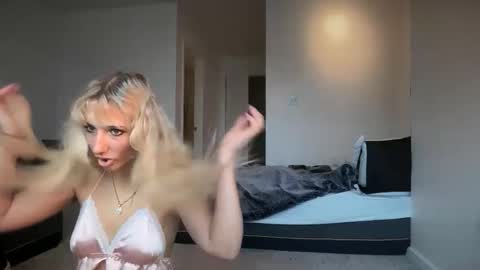 Snapshot of lolafae12 chatting on March 2026 07:42:02 PM lolafae12 online show from March 2026 07:42:02 PM