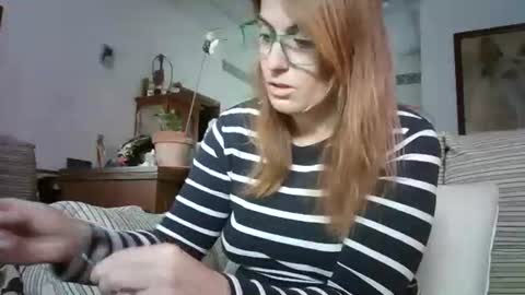 LOLA HUESO y ERIC online show from November 2025 09:20:02 AM