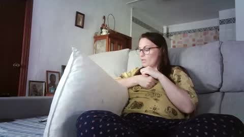 Snapshot of lolahueso chatting on May 2026 02:46:01 PM LOLA HUESO y ERIC online show from May 2026 02:46:01 PM